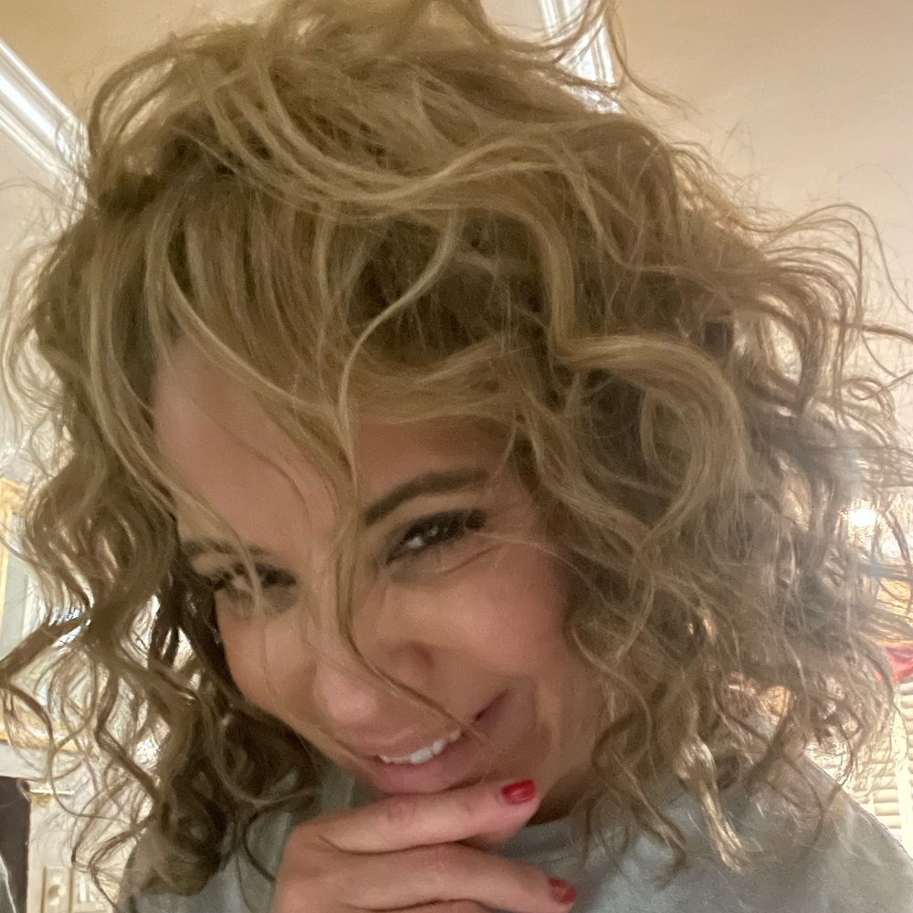 Meet your Posher, Pauline